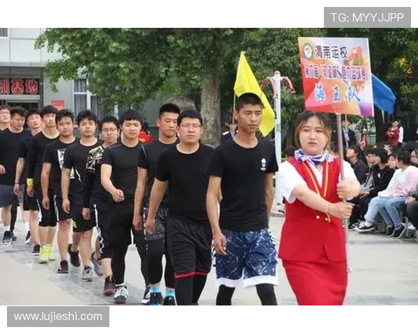 激情赛场精彩呈现狼队对决日
